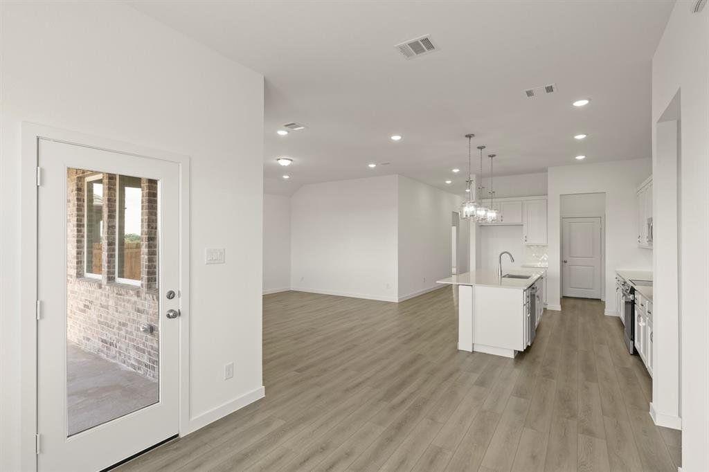 1903 Boston Way Property Photo 11