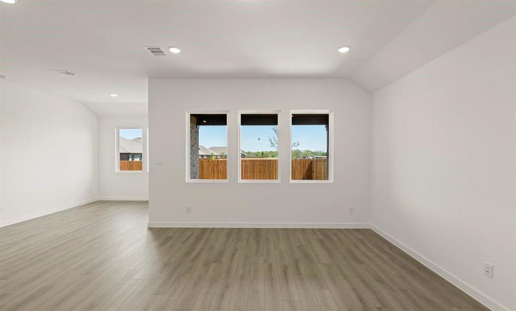 1903 Boston Way Property Photo 12