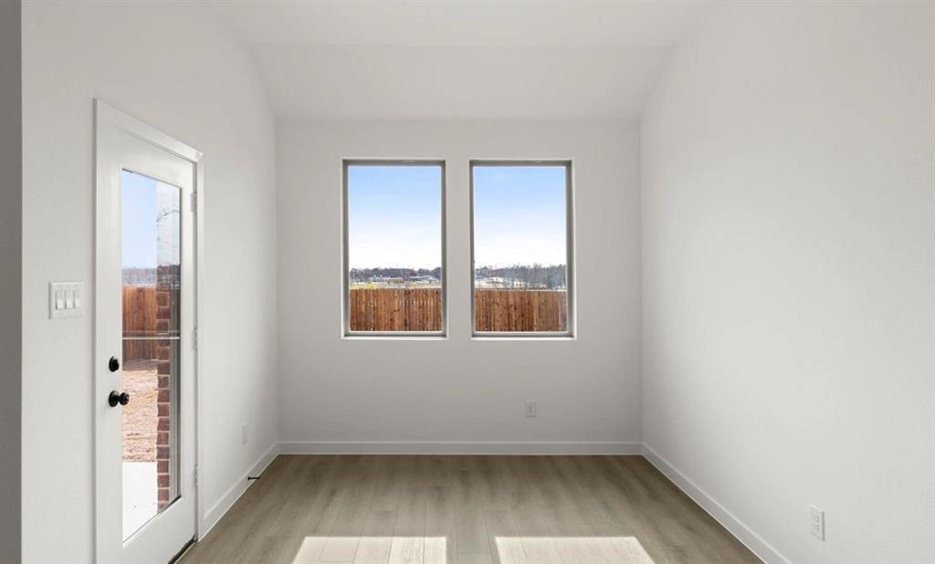 1903 Boston Way Property Photo 14