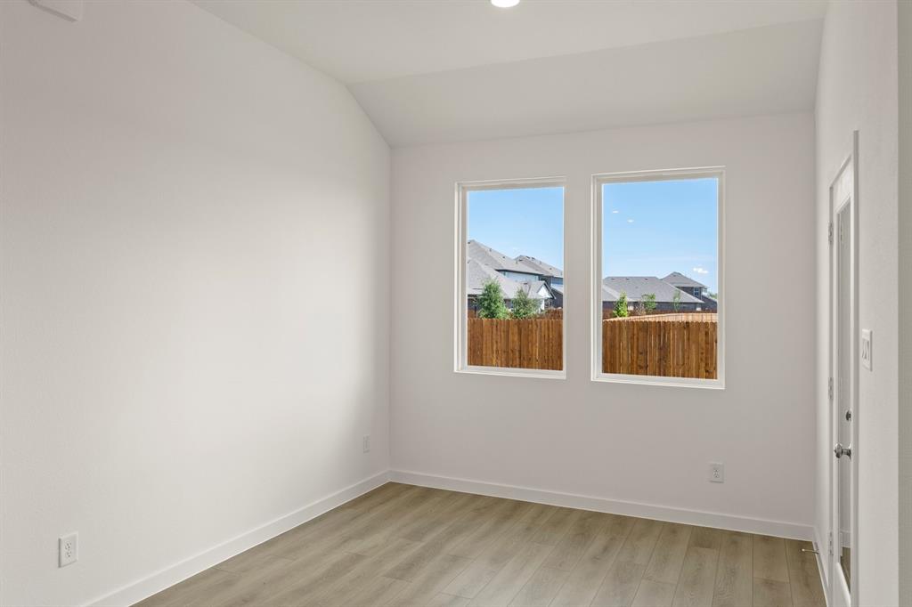 1903 Boston Way Property Photo 23
