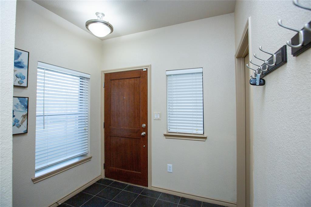 1201 Beaconsfield Lane 108 Property Photo 4