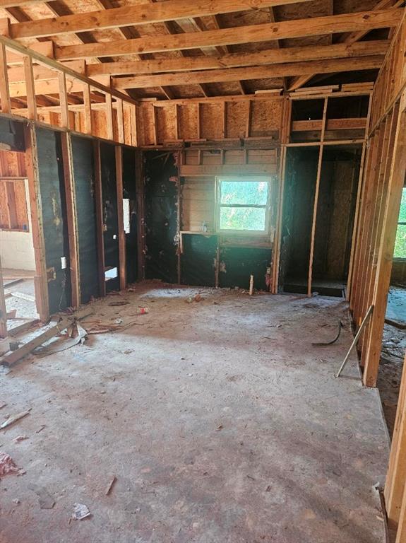110 Choctaw Trail Property Photo 2