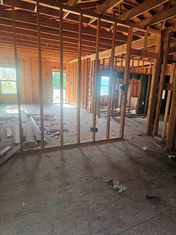 110 Choctaw Trail Property Photo 3