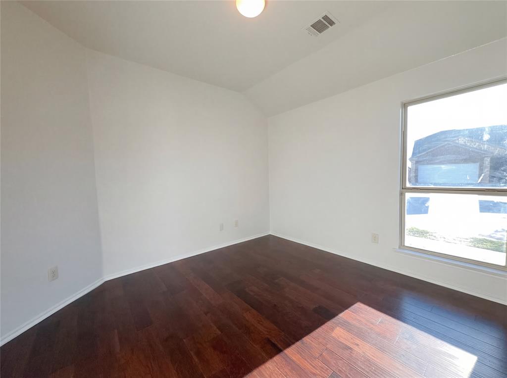 5591 Coventry Drive Property Photo 11