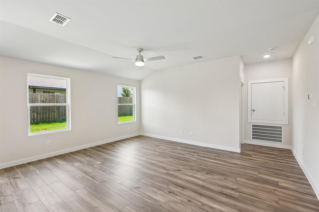 117 Annabelle Street Property Photo 4