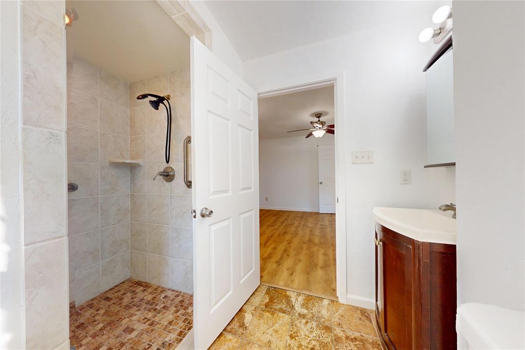 7129 Payte Lane Property Photo 15