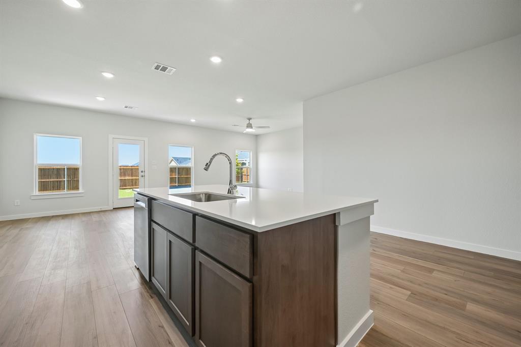 2204 Trailside Drive Property Photo 13