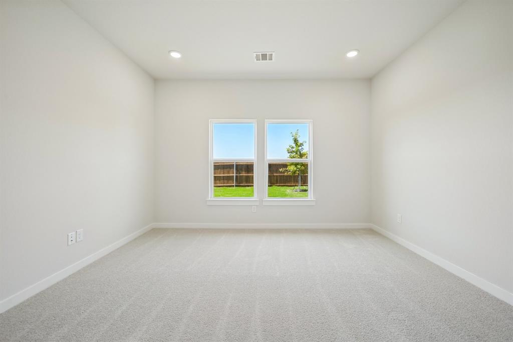2204 Trailside Drive Property Photo 16