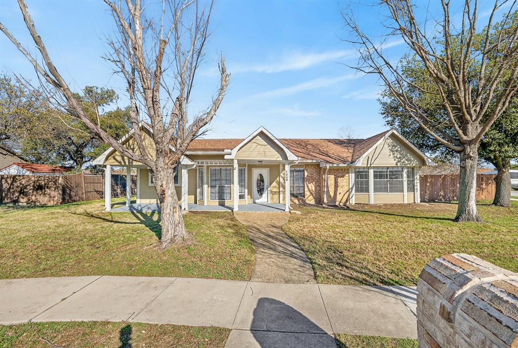 1889 Tree Crest Drive Property Photo 1