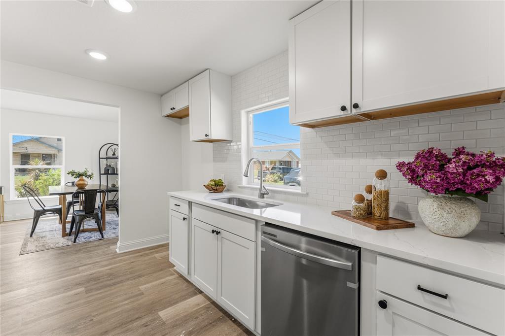 815 Garrison Street Property Photo 14