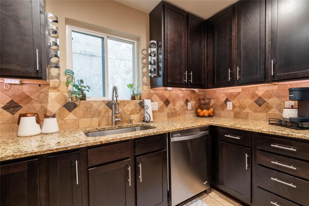 12206 Wightman Place Property Photo 10