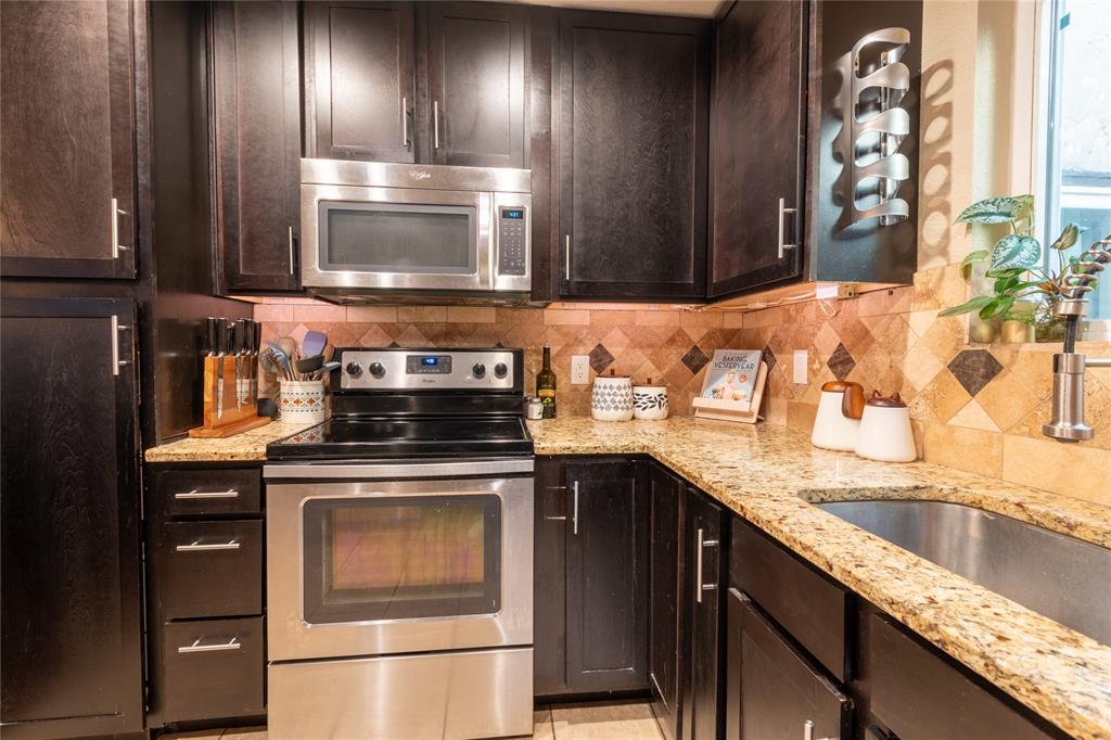 12206 Wightman Place Property Photo 11