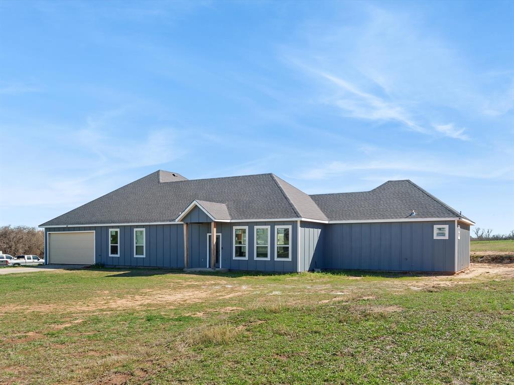 715 County Road 4599 Property Photo 2