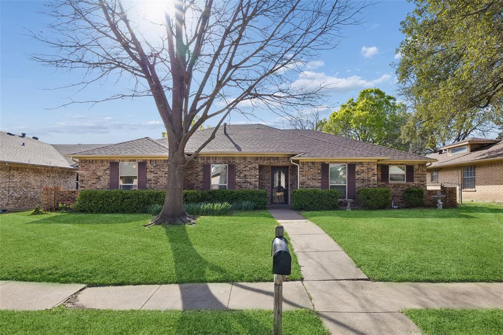 810 Meadowgate Drive