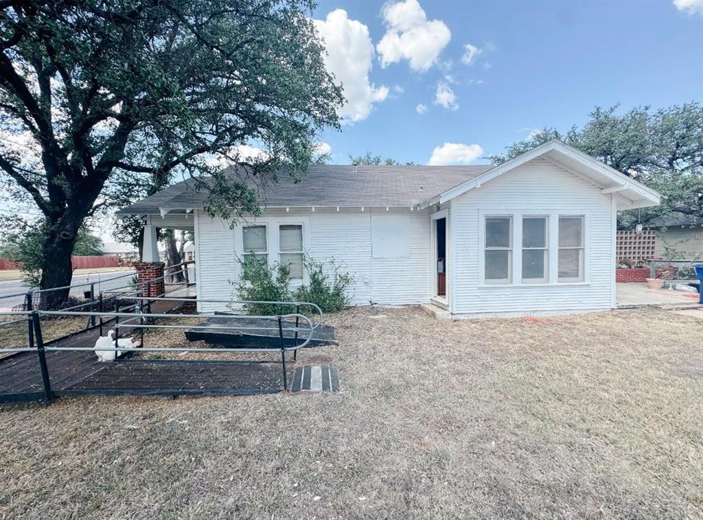 3410 Austin Avenue Property Photo 3