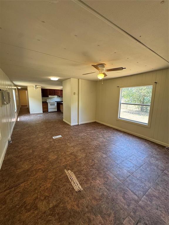 2014 Spring Court Property Photo 2