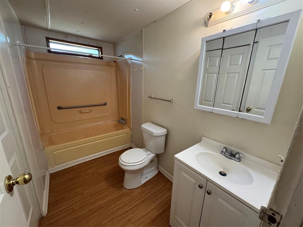 2014 Spring Court Property Photo 8