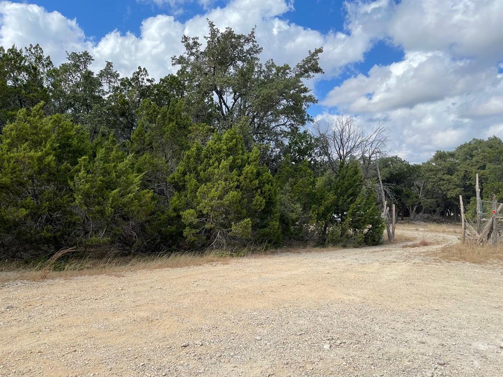 829 Tejas Trail Property Photo 4