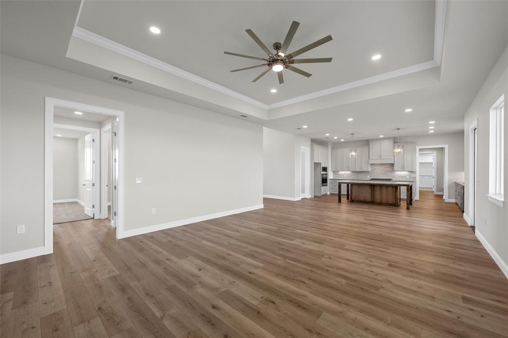 995 Galaxy Road Property Photo 8