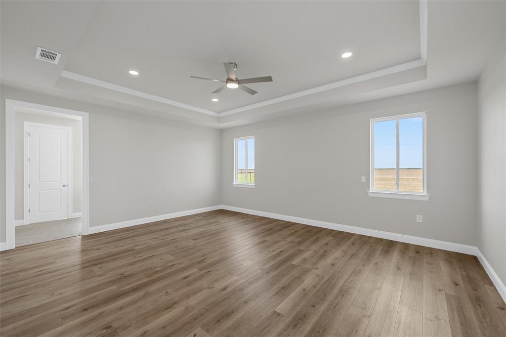 995 Galaxy Road Property Photo 13