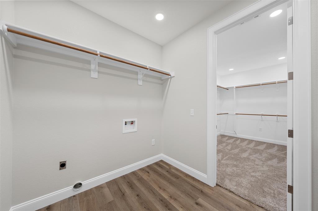 995 Galaxy Road Property Photo 18