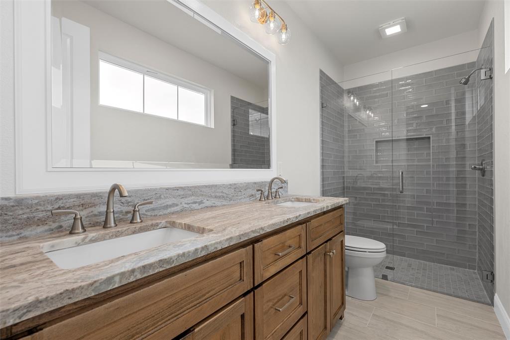 995 Galaxy Road Property Photo 22