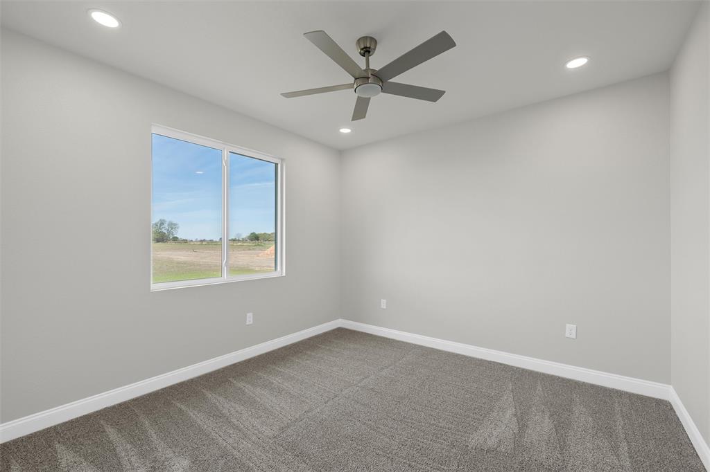 995 Galaxy Road Property Photo 23