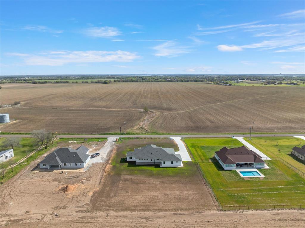 995 Galaxy Road Property Photo 32