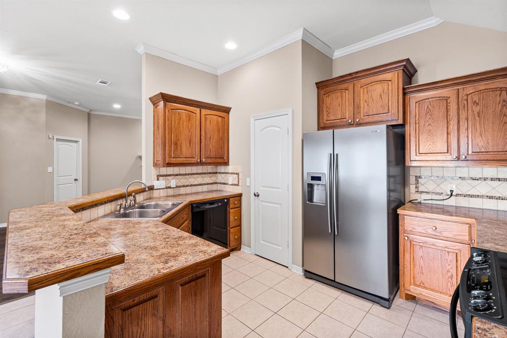 111 Crestway Drive 24 Property Photo 6