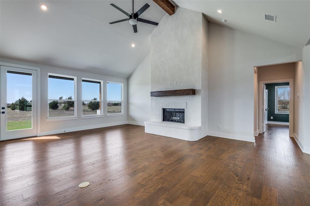 820 Evergreen Way Property Photo 6