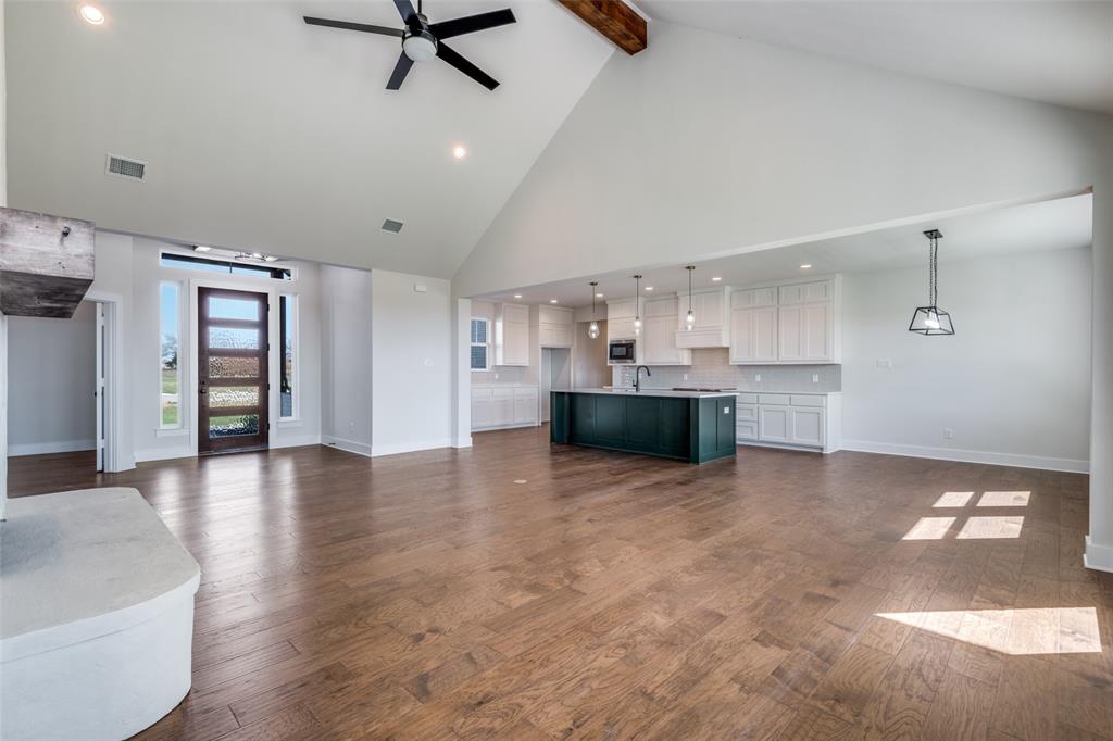 820 Evergreen Way Property Photo 8