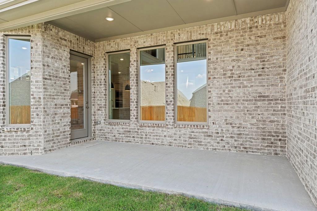 933 Mumms Field Drive Property Photo 14