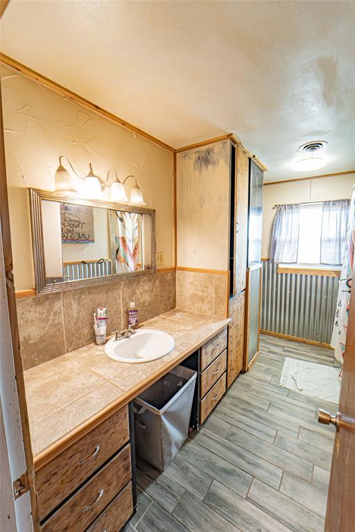 844 N Us Highway 183 Property Photo 15