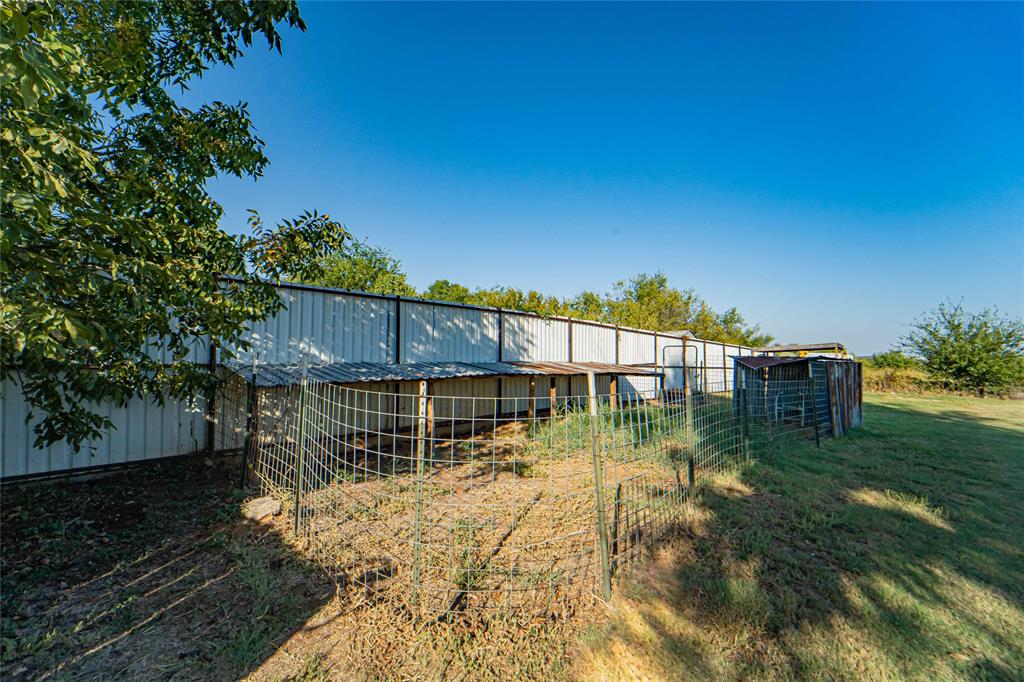 844 N Us Highway 183 Property Photo 21