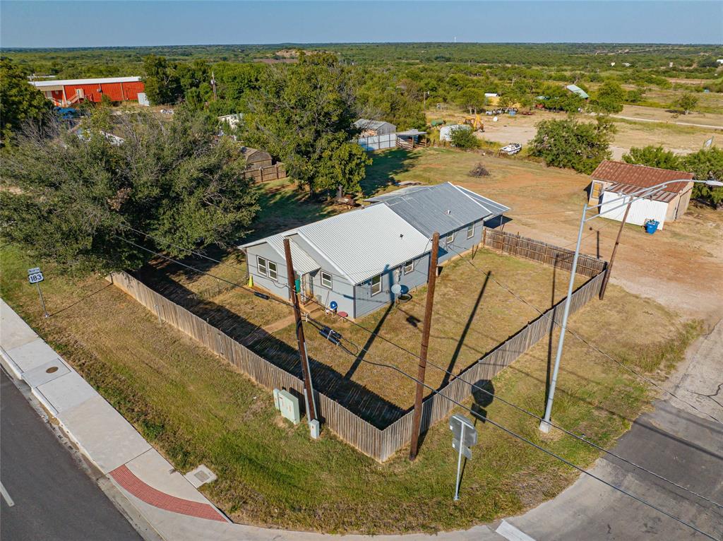 844 N Us Highway 183 Property Photo 26