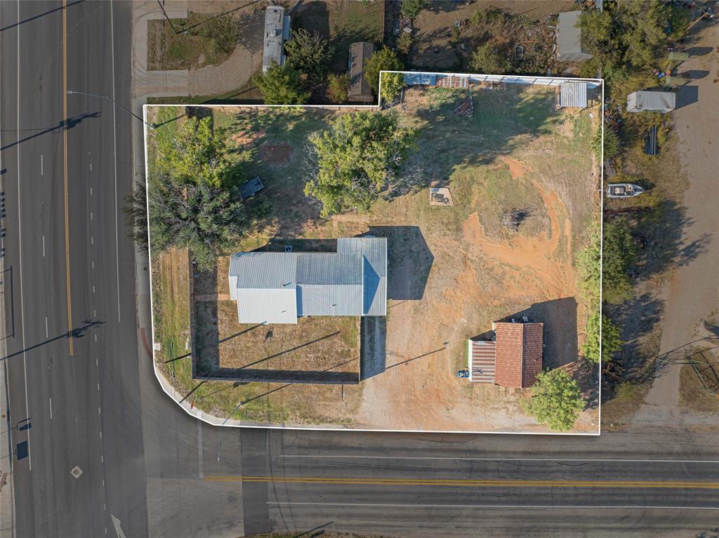 844 N Us Highway 183 Property Photo 31