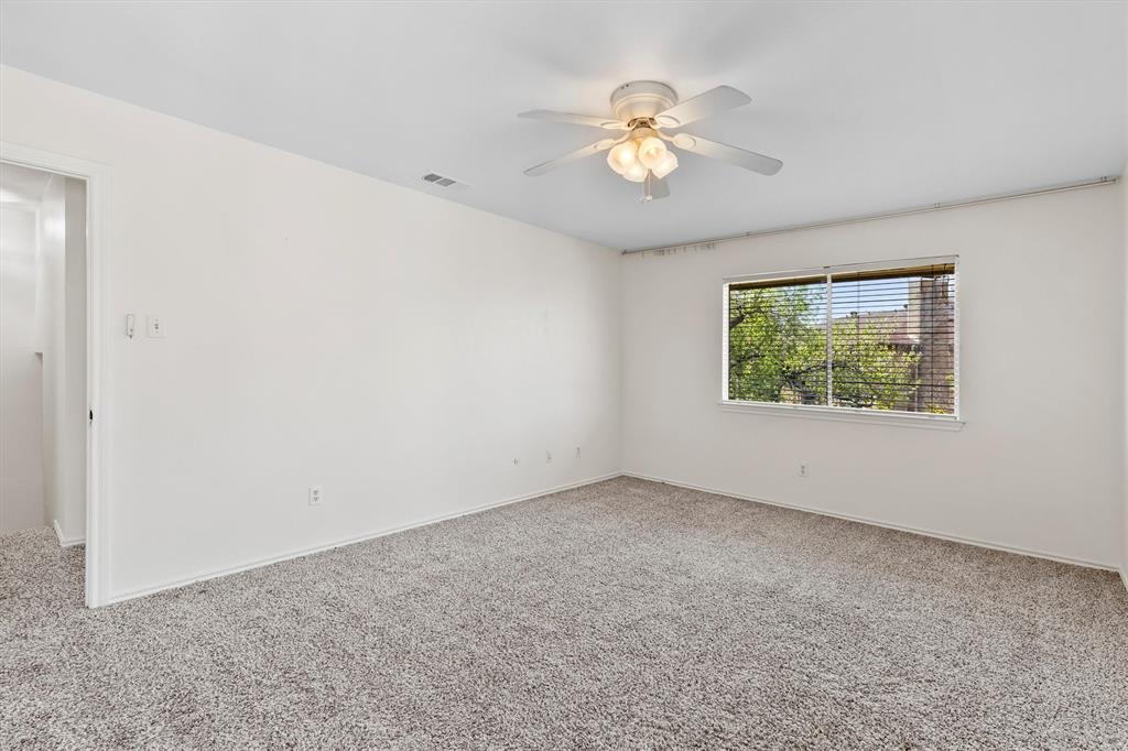 2632 Custer Parkway C Property Photo 11