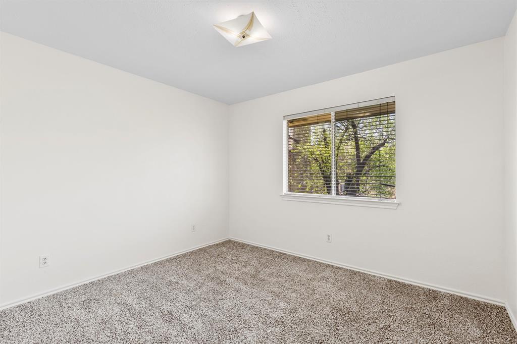 2632 Custer Parkway C Property Photo 16