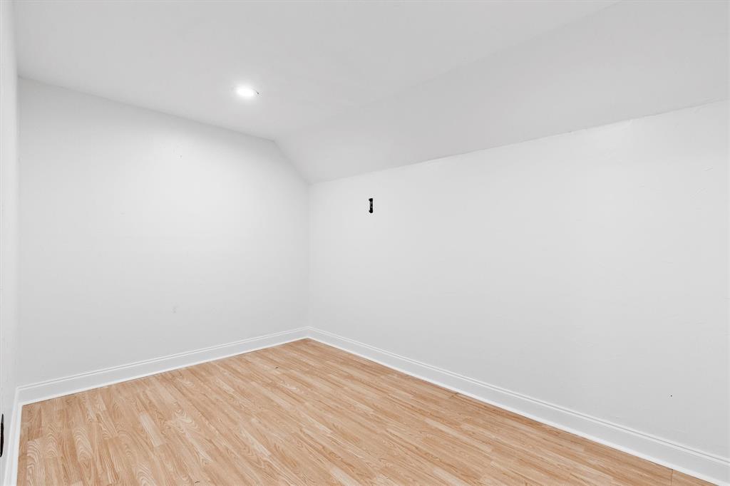2632 Custer Parkway C Property Photo 25