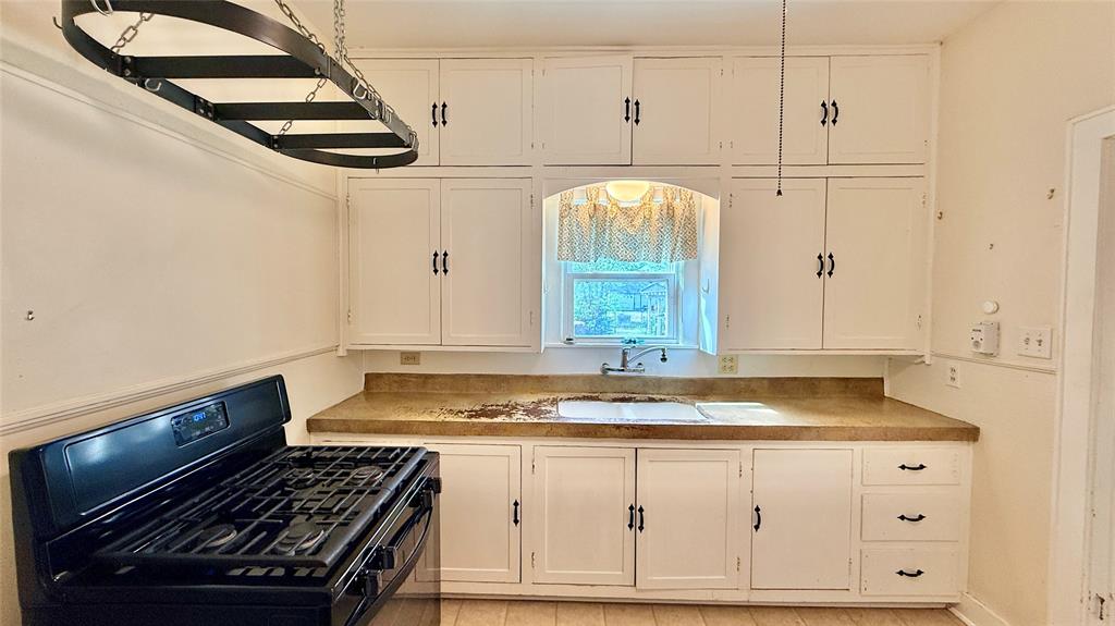 1122 4th Street Property Photo 10