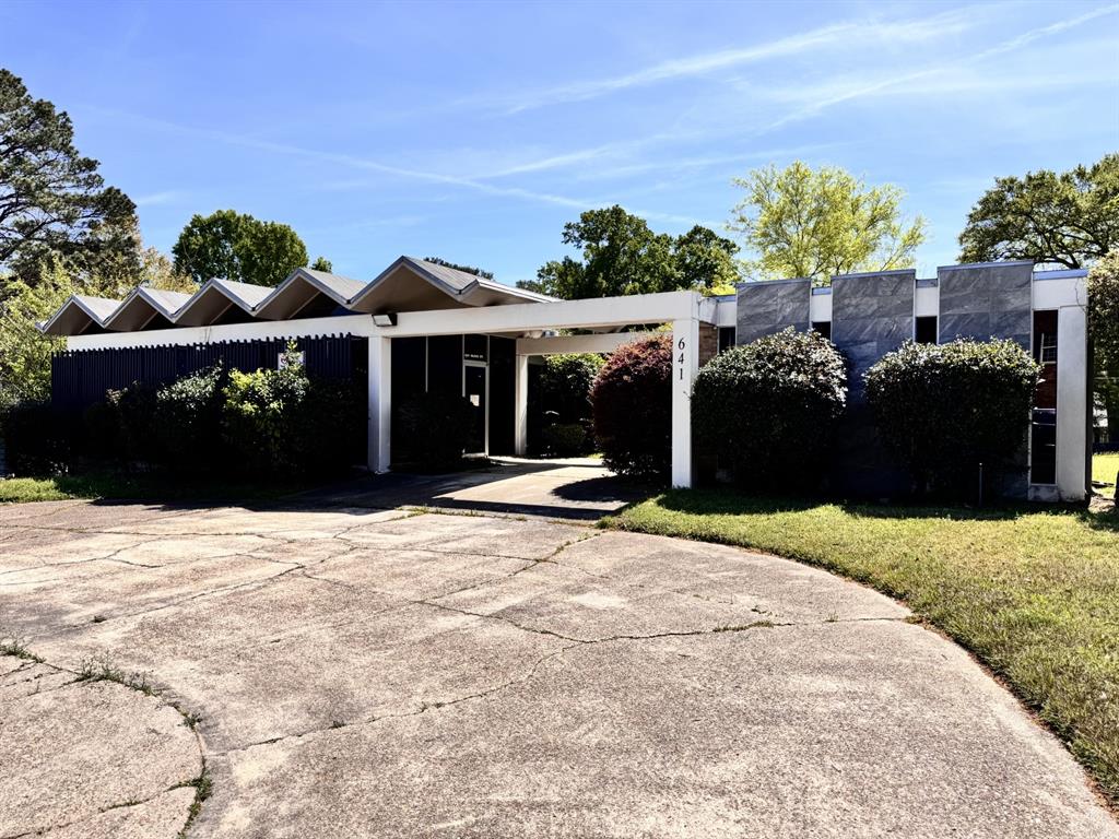 641 Olive Street Property Photo 1
