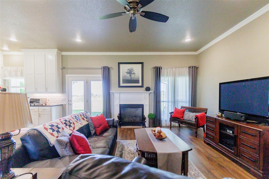 121 County Road 2571 Property Photo 15