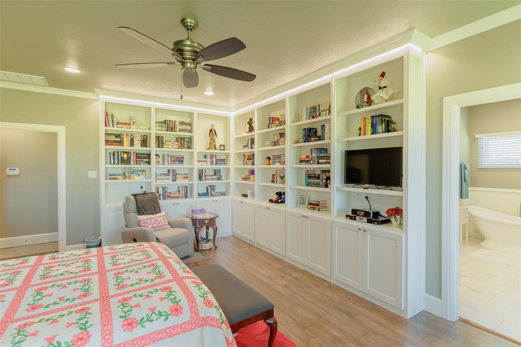 121 County Road 2571 Property Photo 27