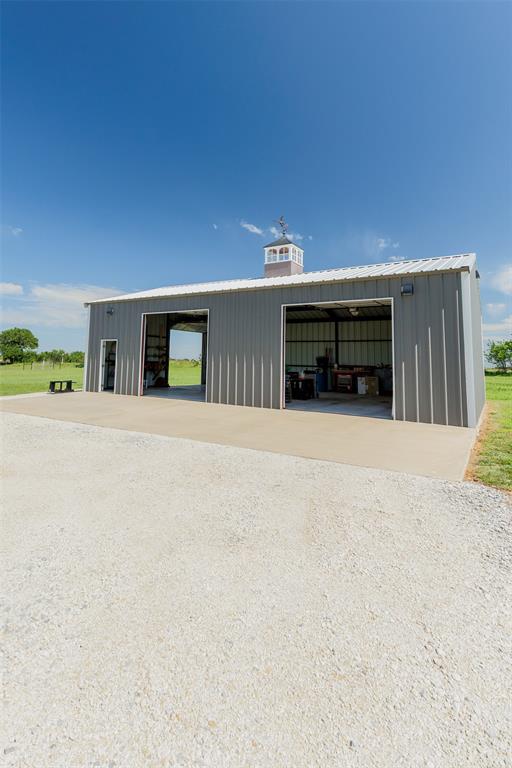 121 County Road 2571 Property Photo 37