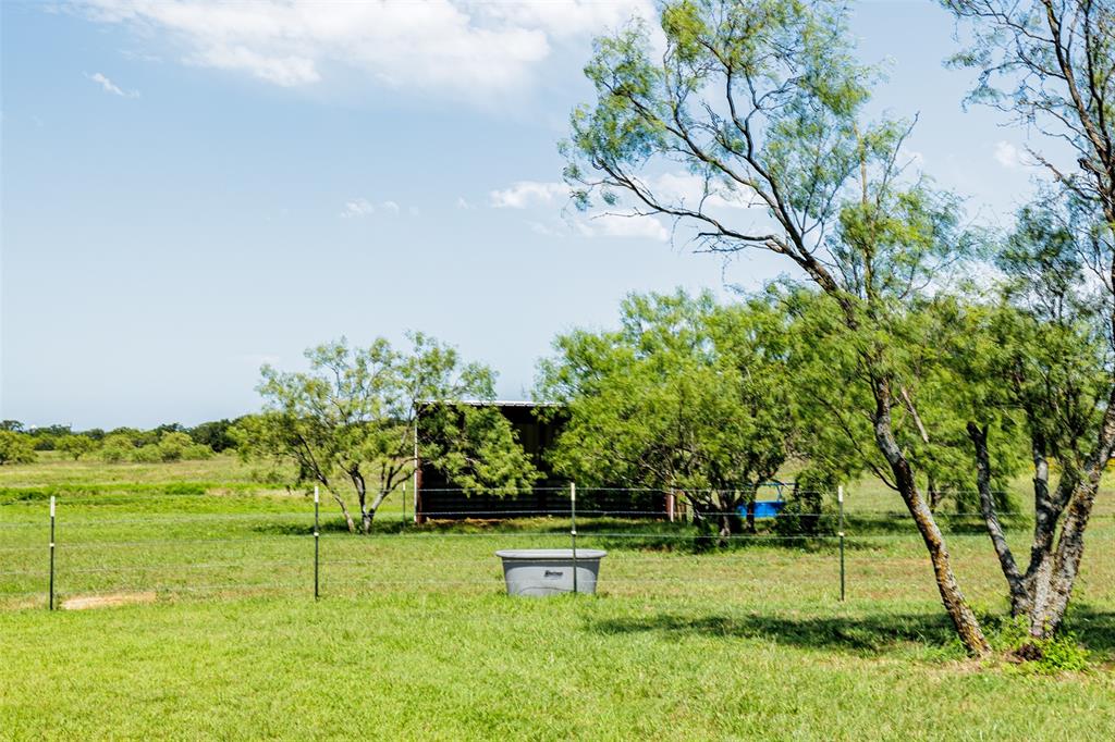 121 County Road 2571 Property Photo 39