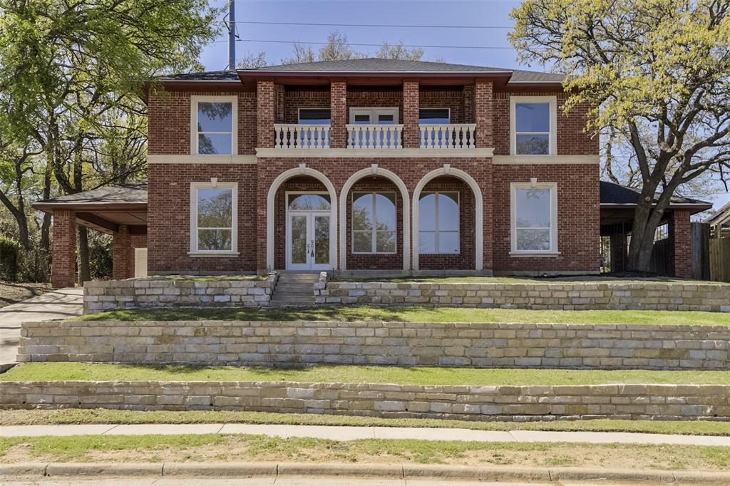 2916 Forestwood Drive Property Photo 1