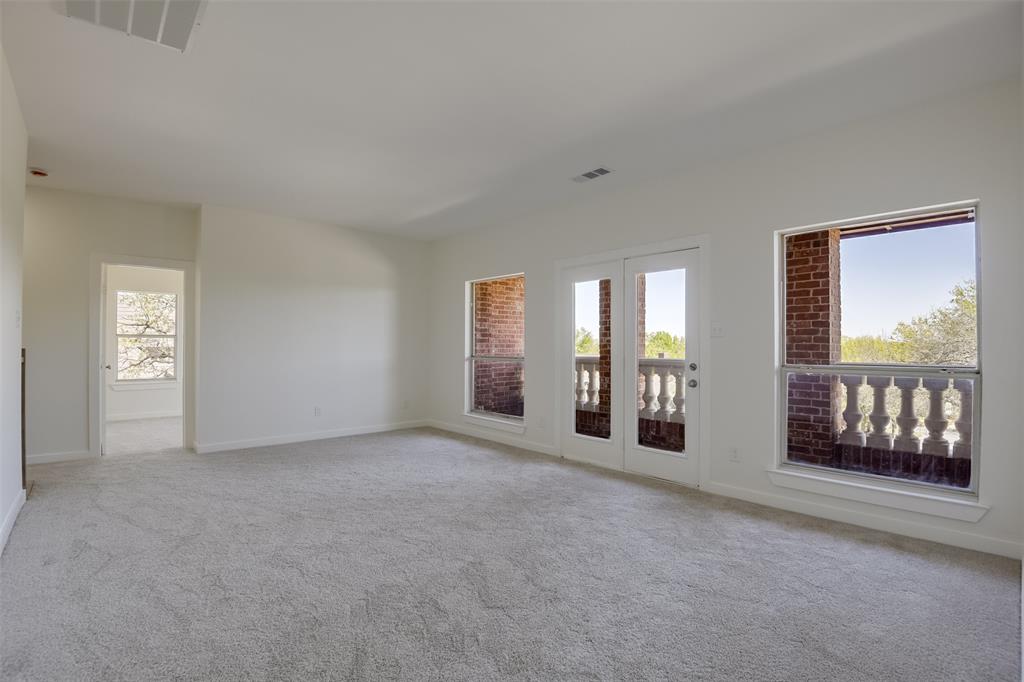 2916 Forestwood Drive Property Photo 25