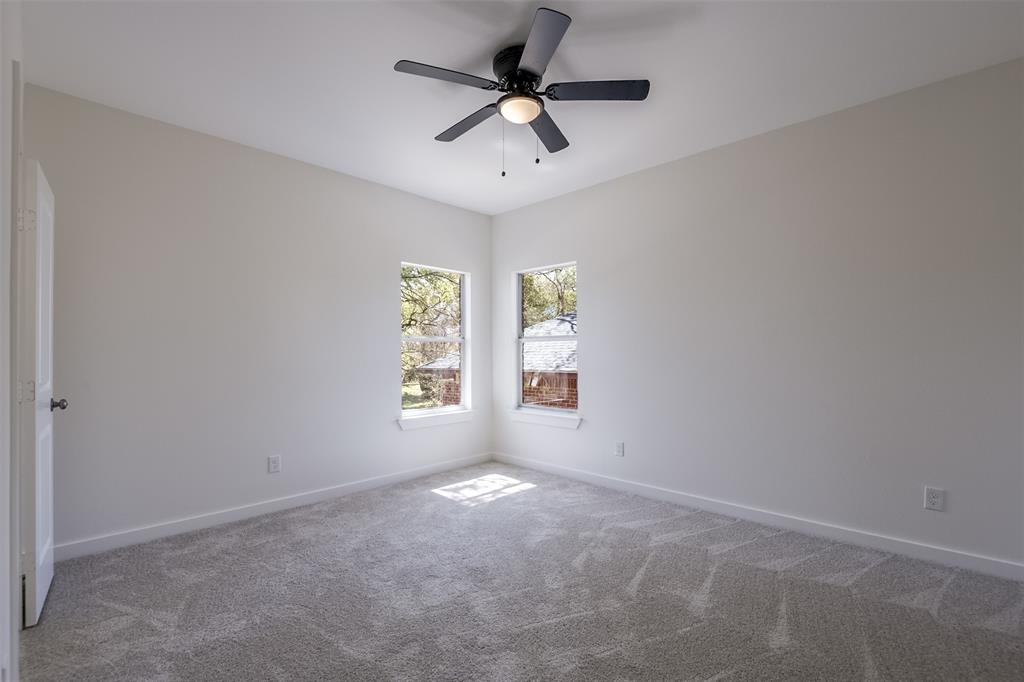 2916 Forestwood Drive Property Photo 27