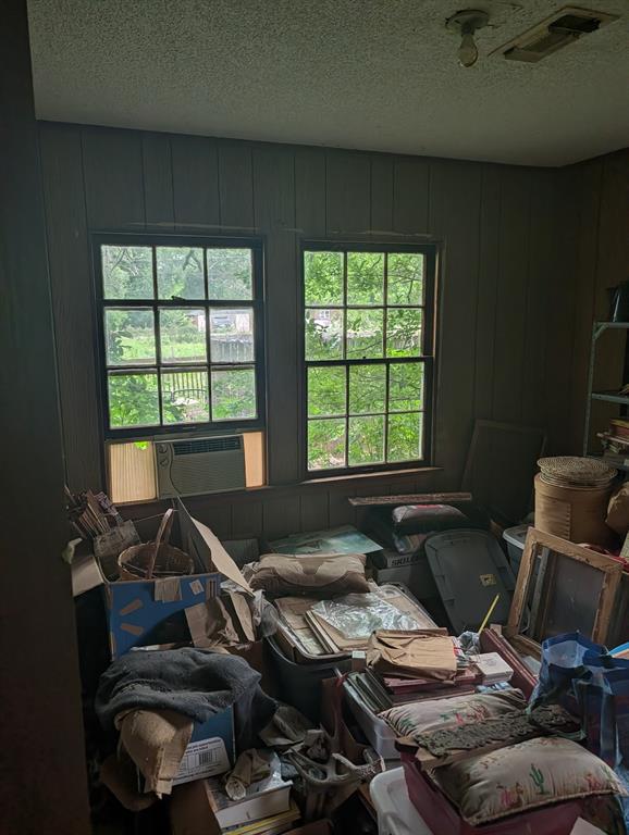 602 Avenue H Property Photo 6