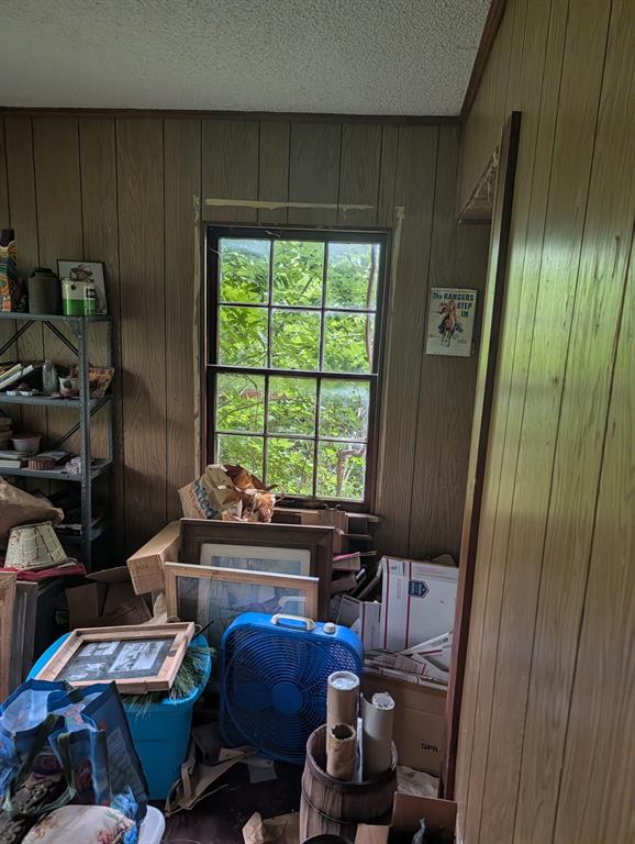 602 Avenue H Property Photo 17